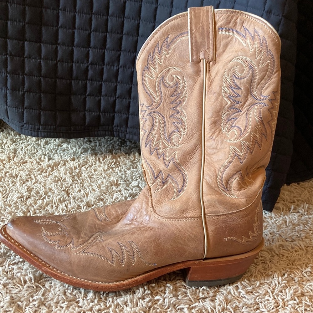 Nocona cowboy boots size 10